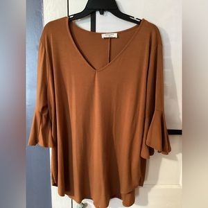 Wide. Sleeve blouse